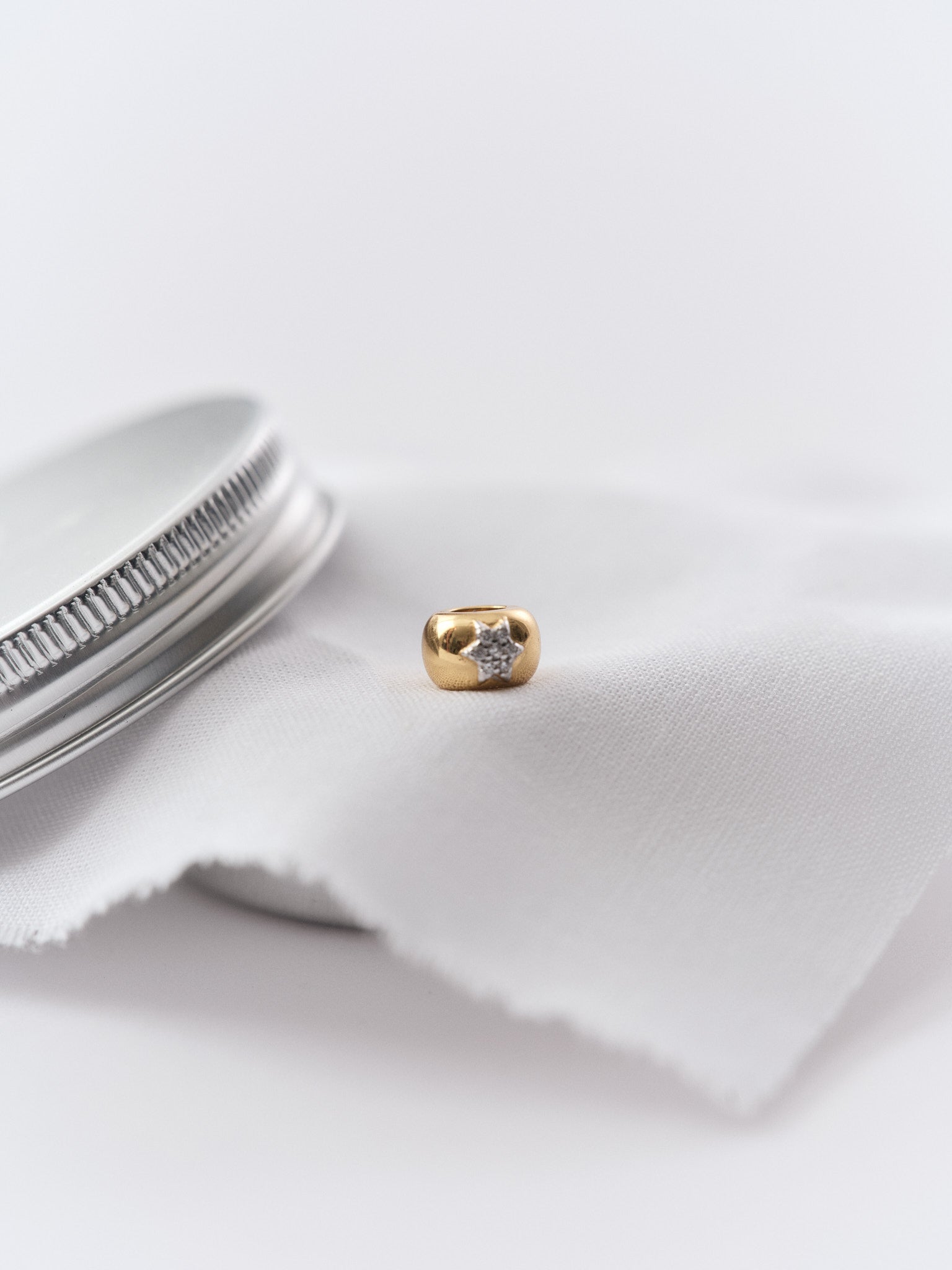 #material_gold plated