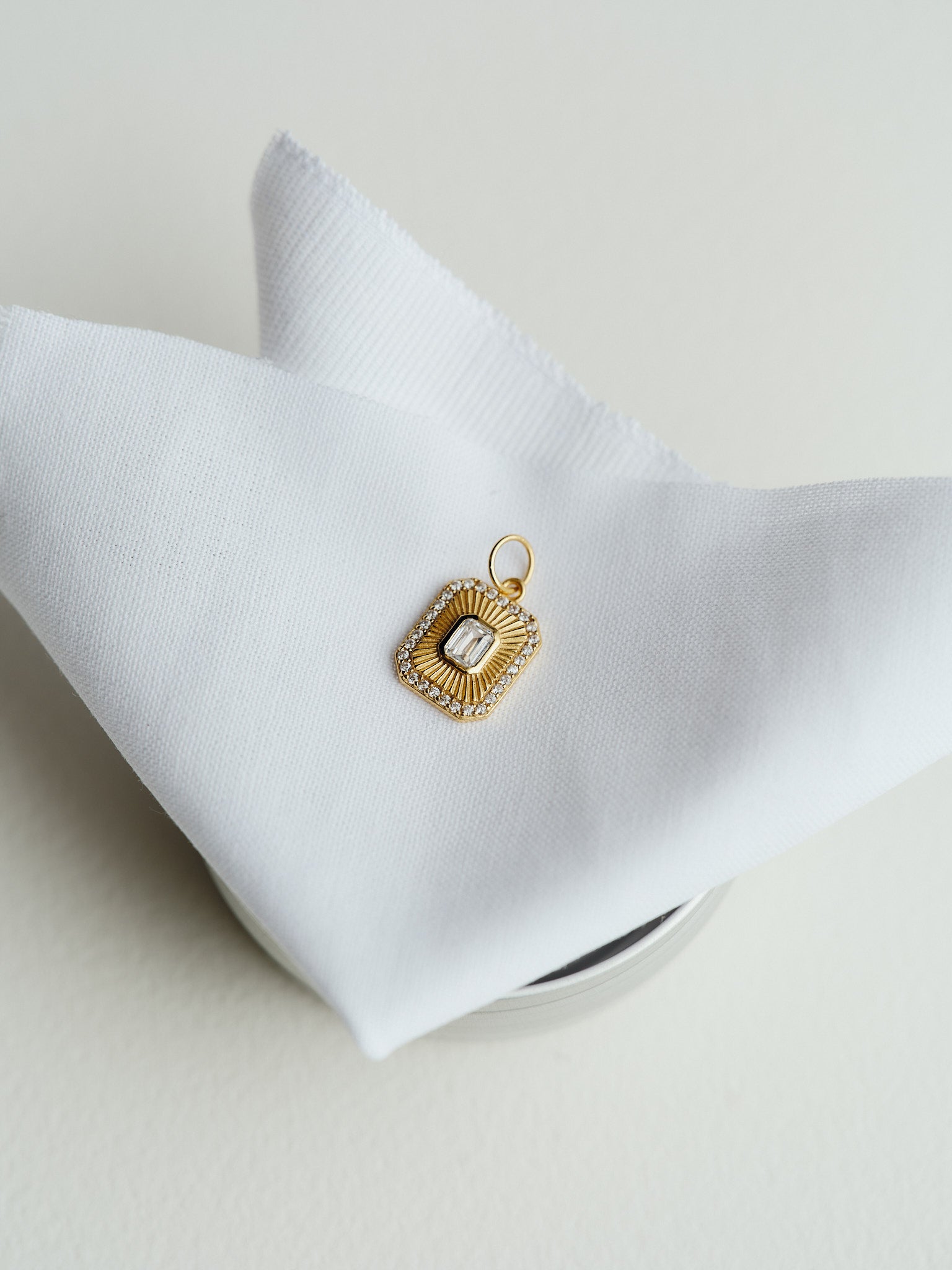 #material_gold plated