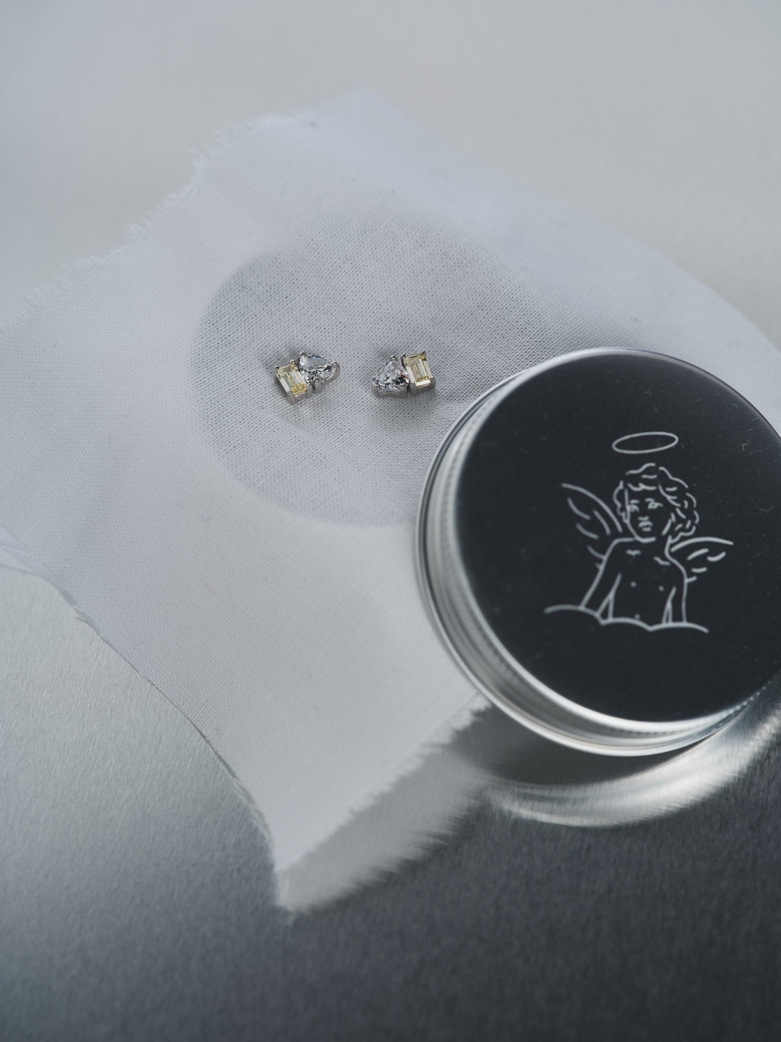 #material_silver