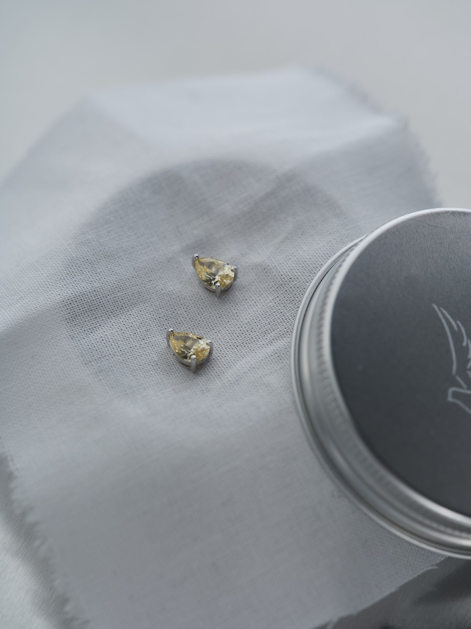 #material_silver