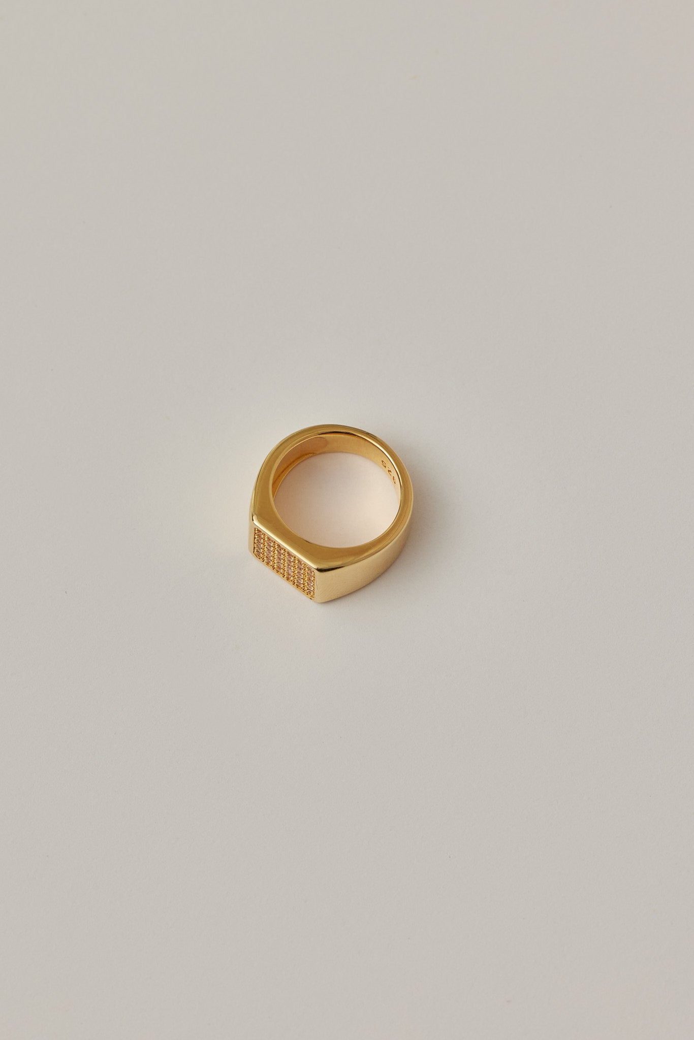 Signet ring