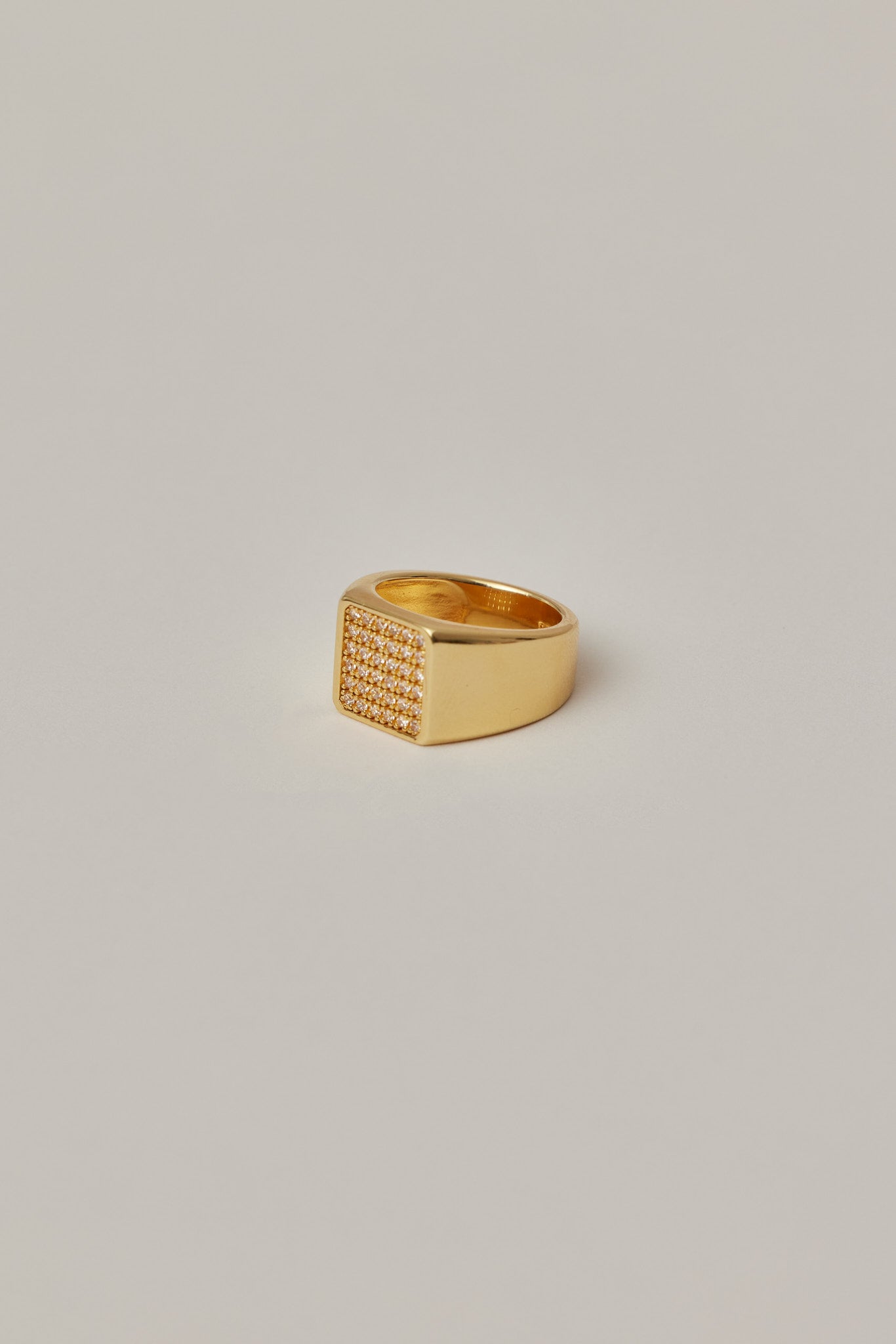 Signet ring
