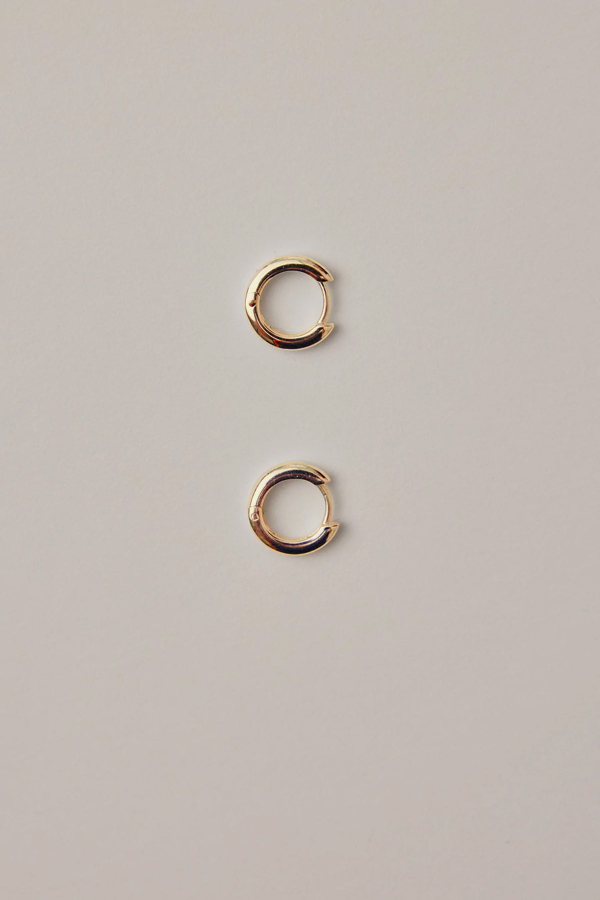 Classic gold hoops small